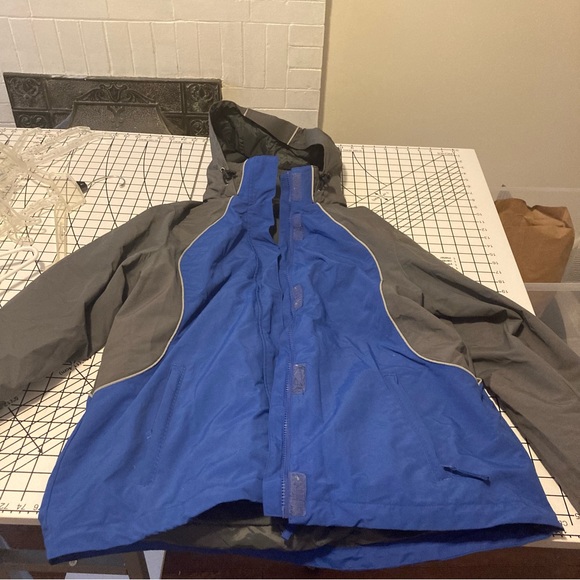 Lands End double layer winter coat - Picture 2 of 8